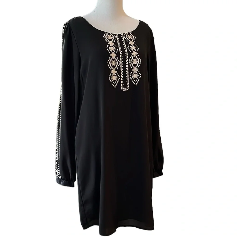 ALMOST FAMOUS LONG SLEEVE MINI DRESS BLACK CREAM SIZE LARGE